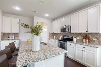 4733 Meadow Green Trail, Fort Worth, TX 76244 - Photo 5