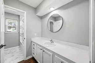 1636 W Red Bird Ln, Dallas, TX 75232 - Photo 17