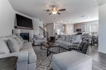 8715 Royal Star Road, Rowlett, TX 75089 - Photo 9