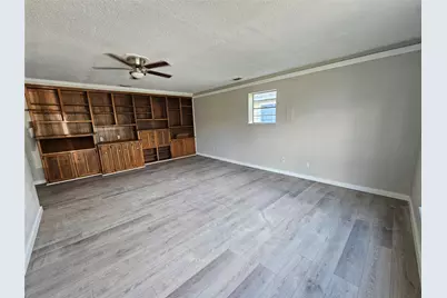 605 White Street, Whitesboro, TX 76273 - Photo 3