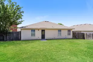 6417 Meadow Way Ln, Fort Worth, TX 76179 - Photo 15