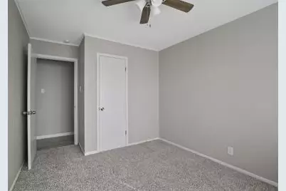 208 D Street, Whitesboro, TX 76273 - Photo 11