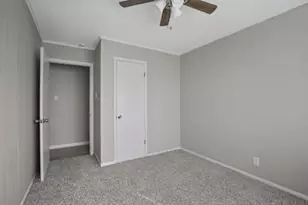 208 D St, Whitesboro, TX 76273 - Photo 11