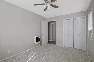 208 D St, Whitesboro, TX 76273 - Photo 9