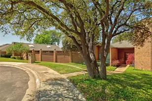 9419 Viewside Dr, Dallas, TX 75231 - Photo 3