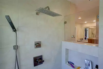 9419 Viewside Drive, Dallas, TX 75231 - Photo 17