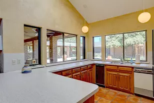 9419 Viewside Dr, Dallas, TX 75231 - Photo 31