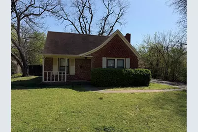 1404 E Tennie Street, Gainesville, TX 76240 - Photo 1
