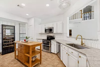 2028 Robin Hill Lane, Carrollton, TX 75007 - Photo 13