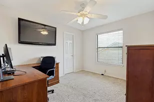 2028 Robin Hill Ln, Carrollton, TX 75007 - Photo 21