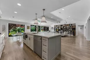 7049 Gateridge Dr, Dallas, TX 75254 - Photo 11