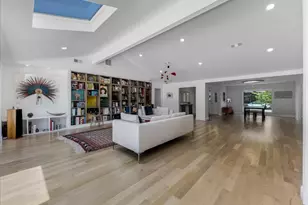 7049 Gateridge Dr, Dallas, TX 75254 - Photo 5