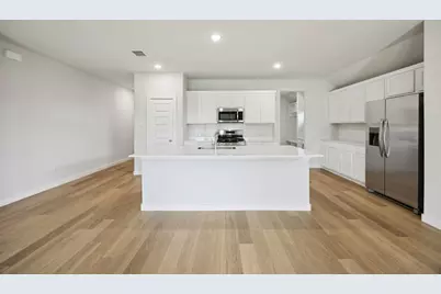 6660 Coyote Valley Trail, Crowley, TX 76036 - Photo 7