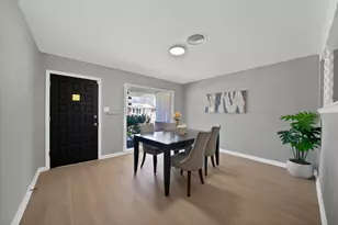 1617 Grantland Cir, Fort Worth, TX 76112 - Photo 9