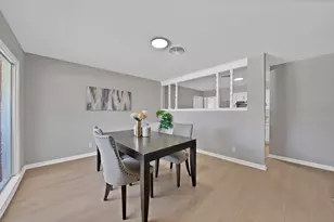 1617 Grantland Cir, Fort Worth, TX 76112 - Photo 35