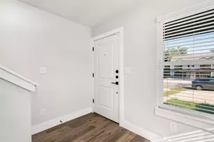 226 W Bond St, Denison, TX 75020 - Photo 9