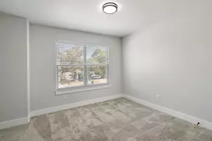 226 W Bond St, Denison, TX 75020 - Photo 19