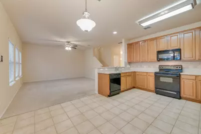 3223 Guadaloupe, Grand Prairie, TX 75054 - Photo 9