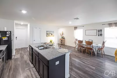 7910 Vineyard Drive, Abilene, TX 79606 - Photo 11