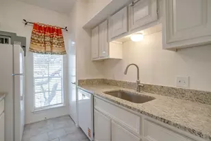 4438 Harlanwood Dr, Fort Worth, TX 76109 - Photo 13