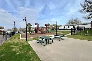 709 N Collins Freeway, Howe, TX 75459 - Photo 25