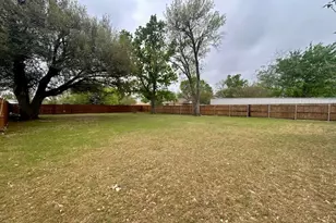 727 E Liberty, Mexia, TX 76667 - Photo 11