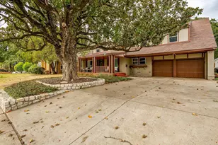 1505 N Riverside Dr, Fort Worth, TX 76111 - Photo 3