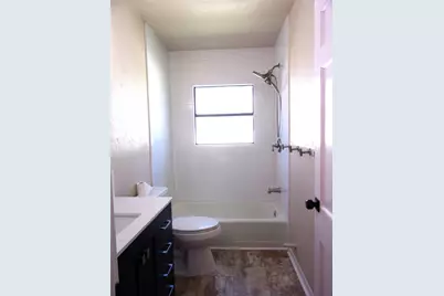 1902 W Dry Street, San Saba, TX 76877 - Photo 7