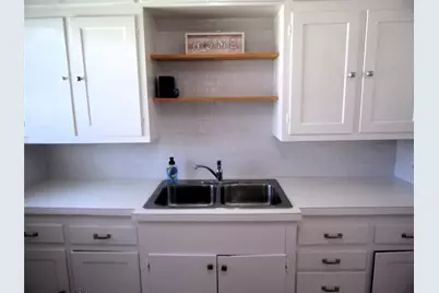 1902 W Dry Street, San Saba, TX 76877 - Photo 13