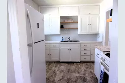 1902 W Dry Street, San Saba, TX 76877 - Photo 1