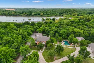 2243 Wood Hollow Rd, Denton, TX 76208 - Photo 1