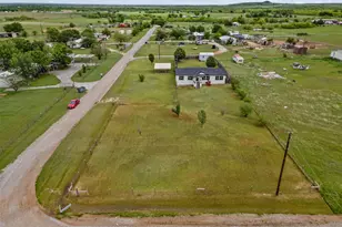 430 Indian Hills Rd, Bowie, TX 76230 - Photo 25