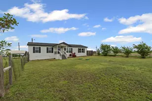 430 Indian Hills Rd, Bowie, TX 76230 - Photo 31