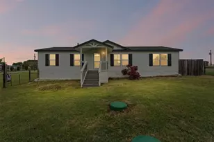 430 Indian Hills Rd, Bowie, TX 76230 - Photo 35