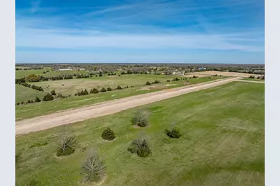 235 Private Road 33263, Sumner, TX 75486 - Photo 3