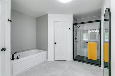 1409 Briarcrest Drive, Grapevine, TX 76051 - Photo 9