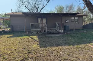 400 N Tackitt St, Seymour, TX 76380 - Photo 3