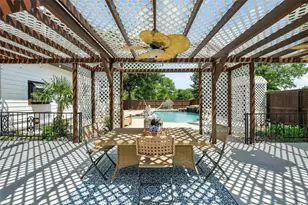 1323 Dublin St, Grapevine, TX 76051 - Photo 11