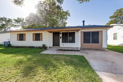 811 Denton Drive, Euless, TX 76039 - Photo 1