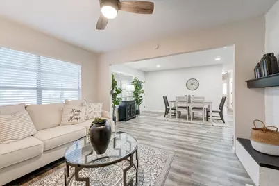 811 Denton Drive, Euless, TX 76039 - Photo 9