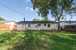 811 Denton Dr, Euless, TX 76039 - Photo 27