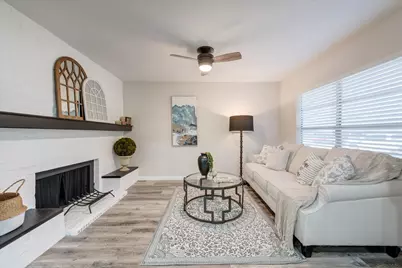 811 Denton Drive, Euless, TX 76039 - Photo 7