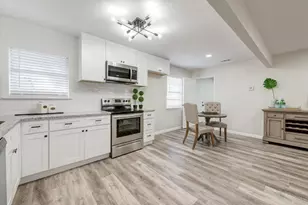 811 Denton Dr, Euless, TX 76039 - Photo 17