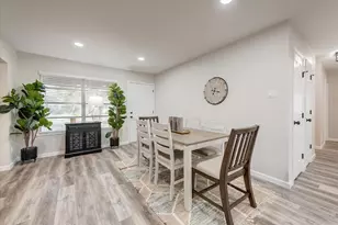 811 Denton Dr, Euless, TX 76039 - Photo 5