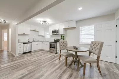 811 Denton Drive, Euless, TX 76039 - Photo 11