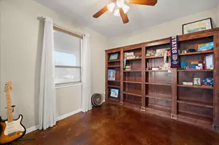 119 Camelot St, Glen Rose, TX 76043 - Photo 11