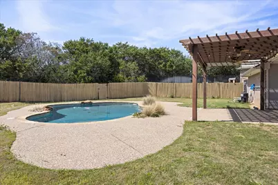 119 Camelot Street, Glen Rose, TX 76043 - Photo 29