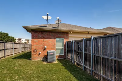 1302 Poinsettia Boulevard, Denton, TX 76208 - Photo 23