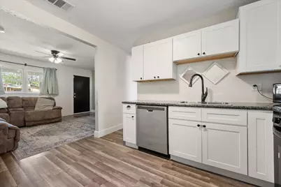 4036 Wiman Drive, Fort Worth, TX 76119 - Photo 9