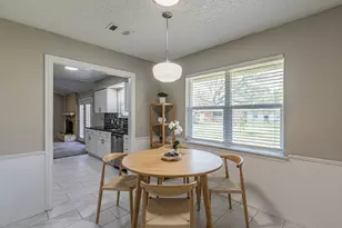 311 Hedgerow Ln, Lewisville, TX 75057 - Photo 5